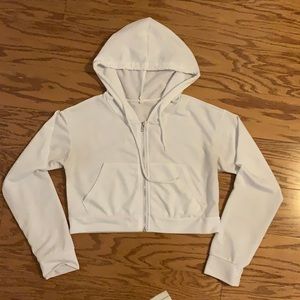 WHITE CROPPED ZIP UP HOODIE SIZE SMALL